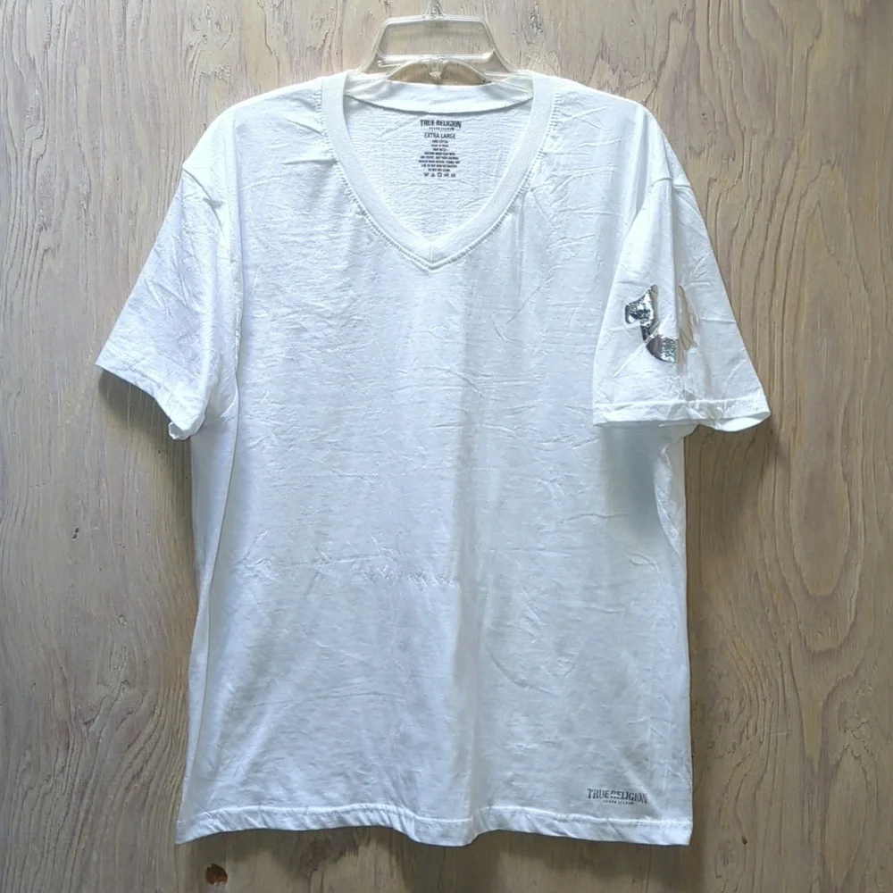 2- Mens‎ True Religion Shortsleeve Vneck T-Shirt X-Large NEW without tags